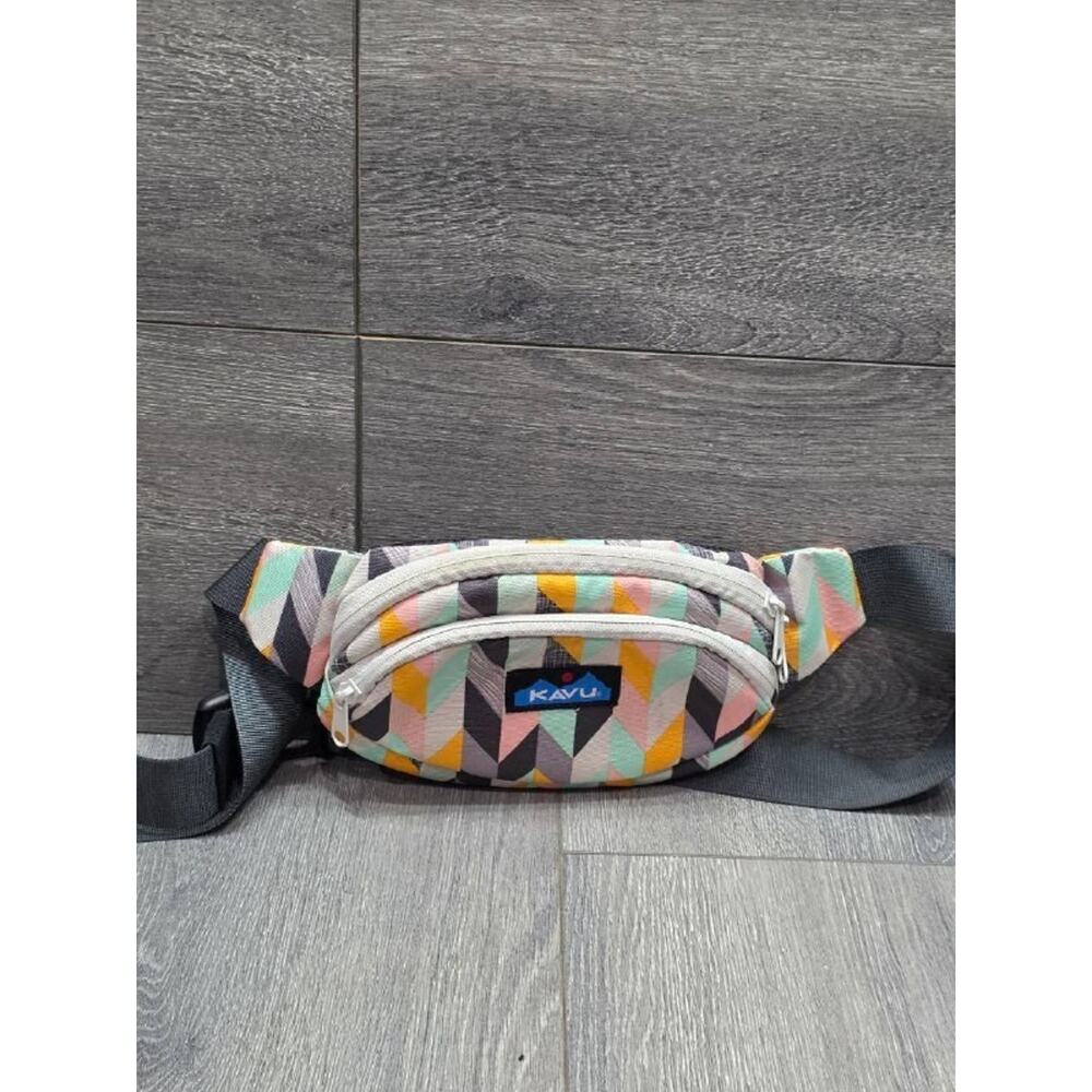 Kavu Spectator funny pack multicolor pockets Bag Chevron Sketch B000672 - Picture 2 of 9